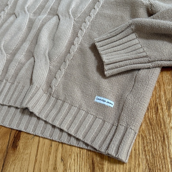 Calvin Klein Cable Knit Turtleneck Cropped Sweater, Size XL - Picture 3 of 8